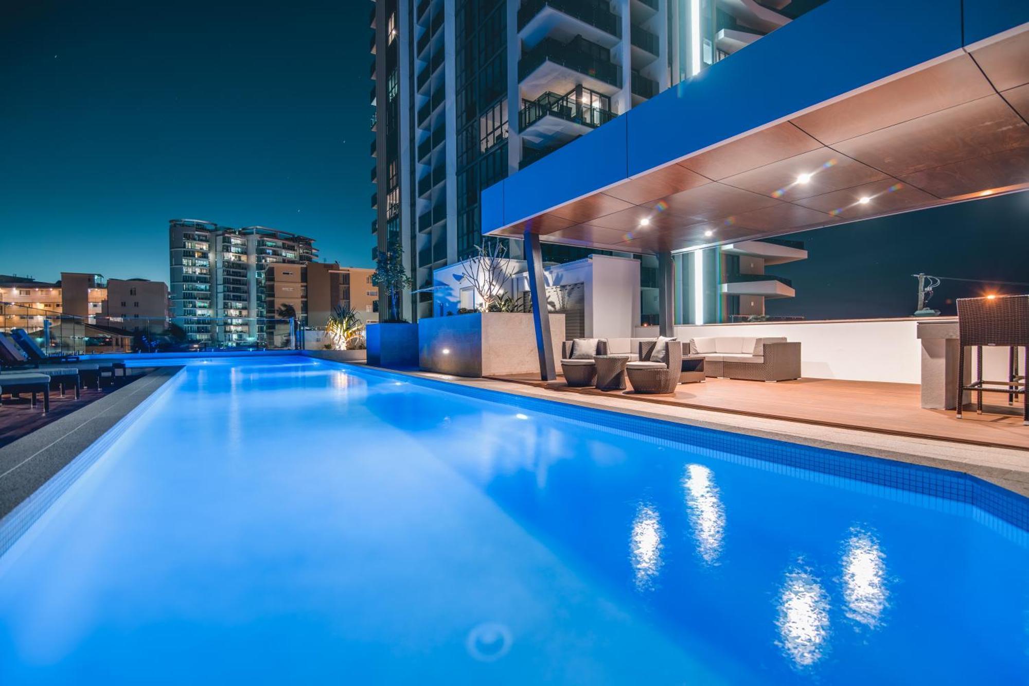 Iconic Kirra Beach Resort Гоулд Коуст Екстериор снимка