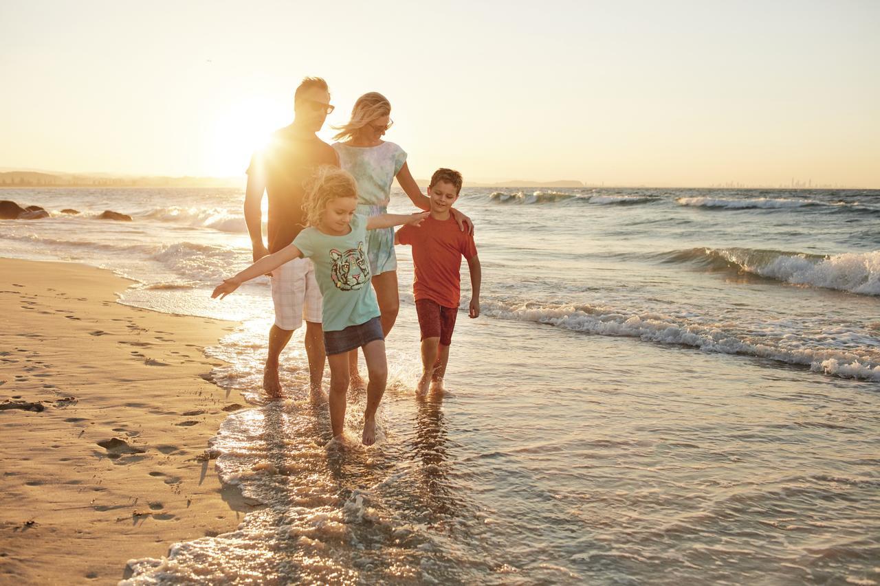 Iconic Kirra Beach Resort Гоулд Коуст Екстериор снимка